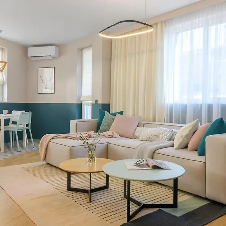 жасмин с частен гараж - Jasmin With Private Garage